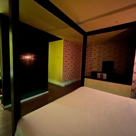 Tout Motel (Adults Only) Campinas  Buitenkant foto